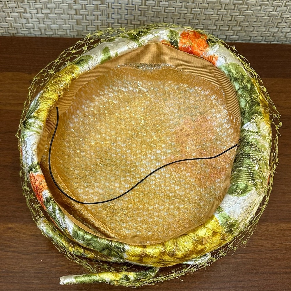 🌟2xHP🌟VTG 1950s-60s Floral Brocade Hat w/ Netting Stunning Mid-Century Pillbox - Picture 8 of 8